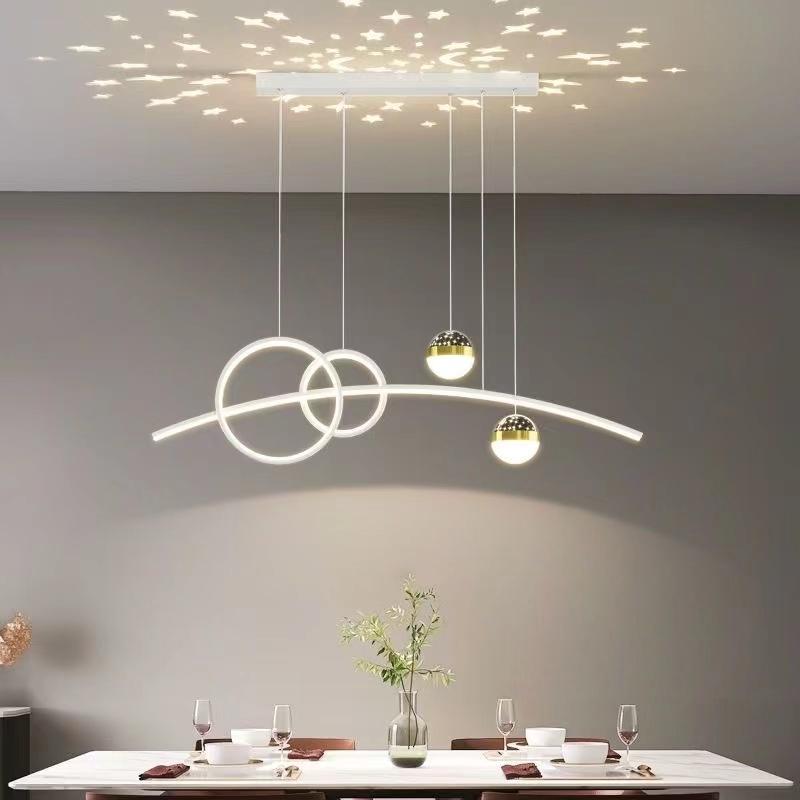 Desk Setup Minimalist - Restoran Kolye Işıkları, Modern ve Minimalist